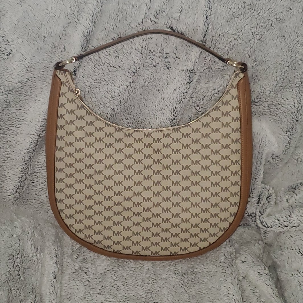 *BRAND NEW* Michael Kors Hobo Bag